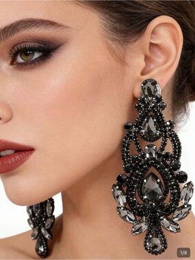 SHEIN Ladies Black Crystal Teardrop Chandelier Statement Earrings. NEW